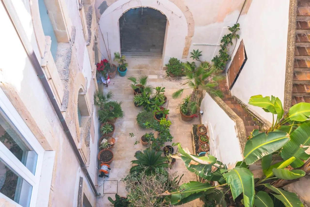 Veronique By Dimore In Sicily Syracuse