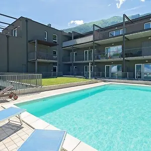 https://modern-apartments-lake-view-with-pool.it-lombardy.com